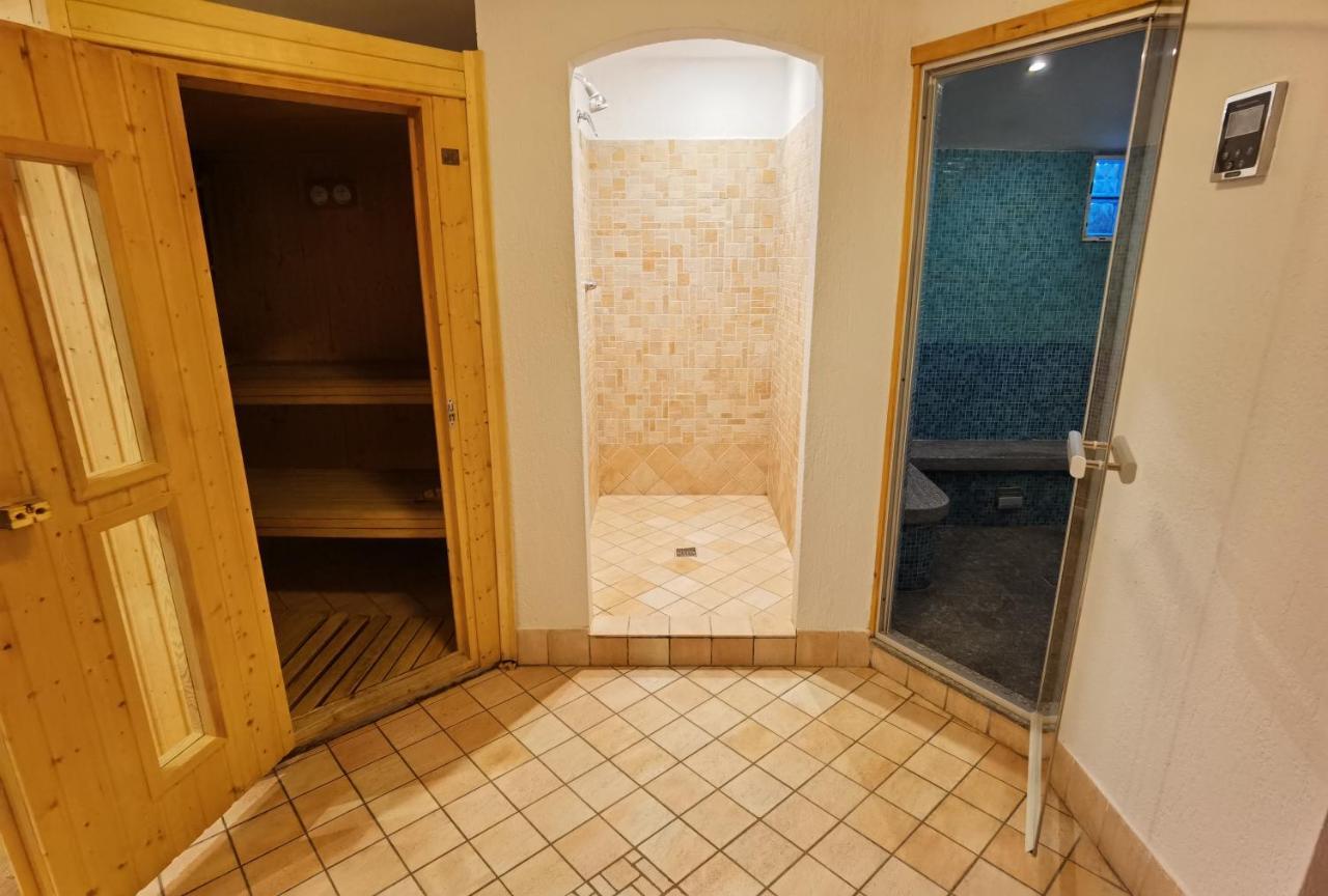 Hotel Croux Courmayeur Kültér fotó