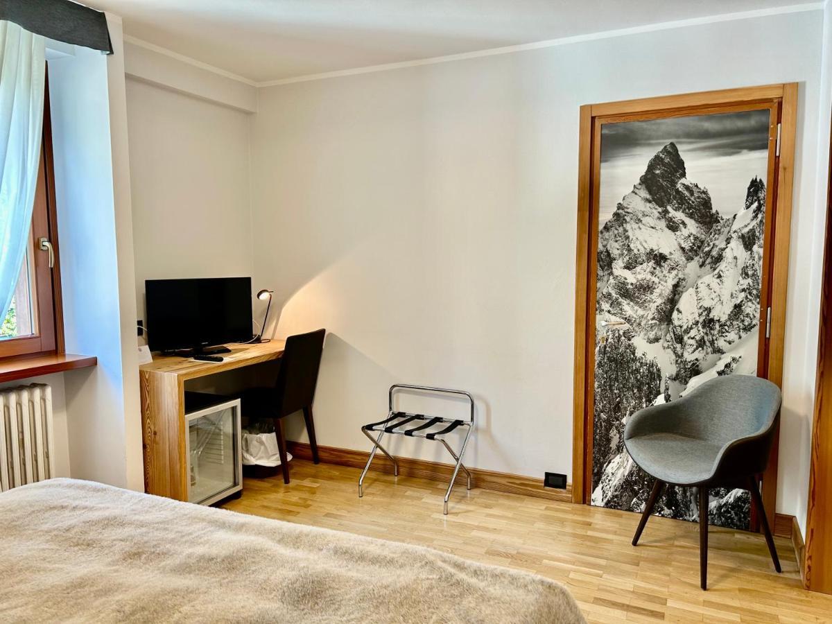 Hotel Croux Courmayeur Kültér fotó