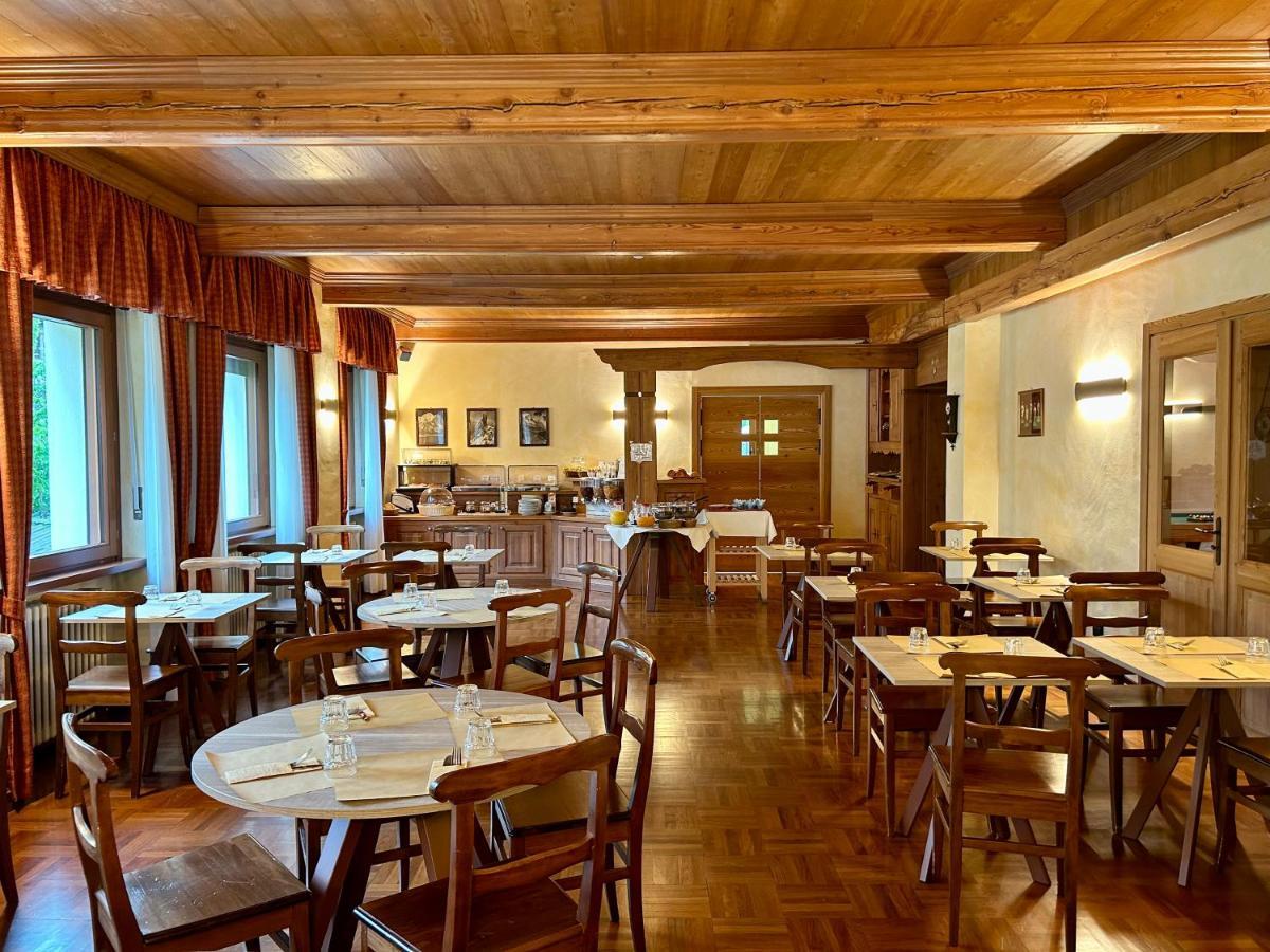 Hotel Croux Courmayeur Kültér fotó
