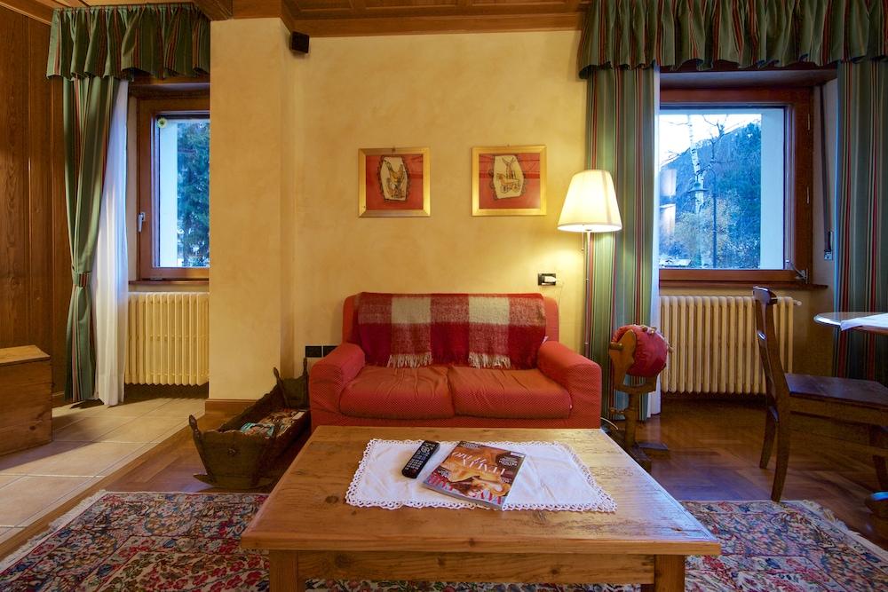 Hotel Croux Courmayeur Kültér fotó